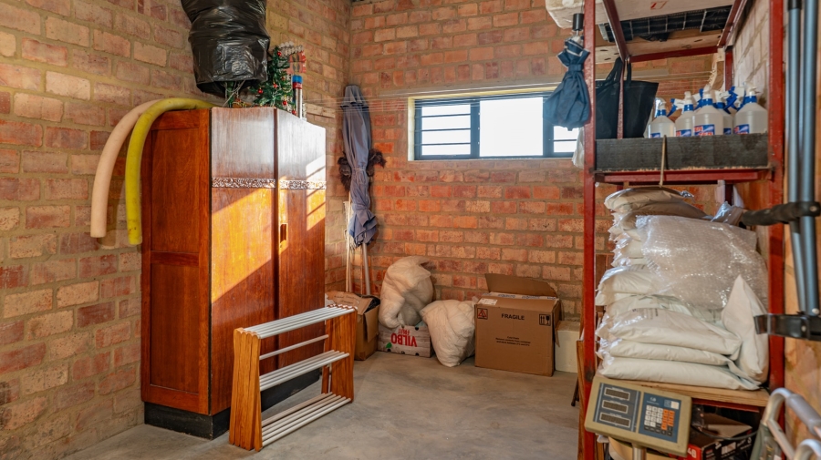 2 Bedroom Property for Sale in Struisbaai Western Cape